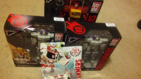 More Combiner Wars Sets Hitting Discount Retail   And Titans Return  (3 of 3)